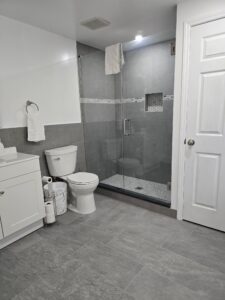  Large Bathroom