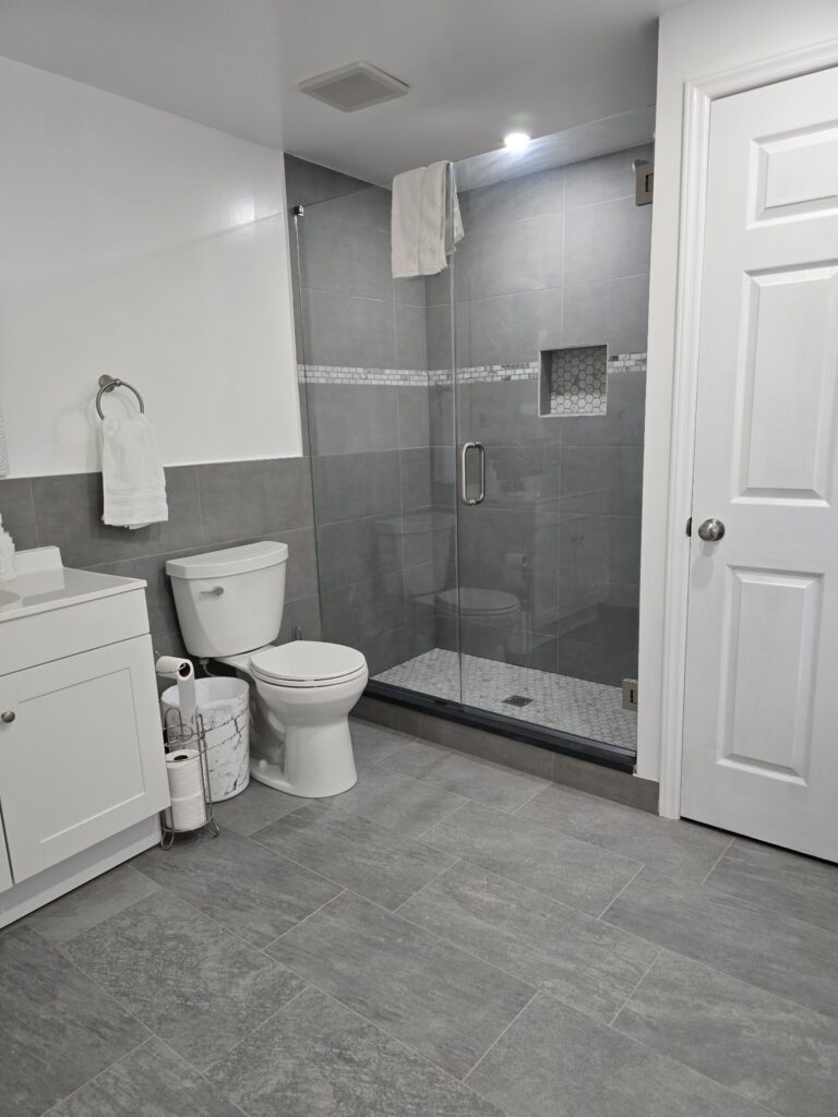 Independent Living Community - Large Bathroom